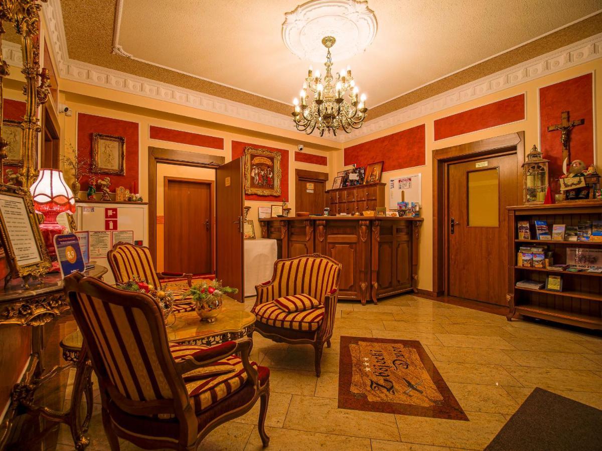 Pensjonat Zbojecki Dwor - Blisko Basenow Termalnych I Szlakow Gorskich Bukowina Tatrzańska Exterior foto